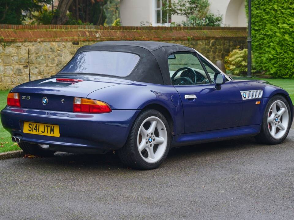 Immagine 3/50 di BMW Z3 2.8i (1999)