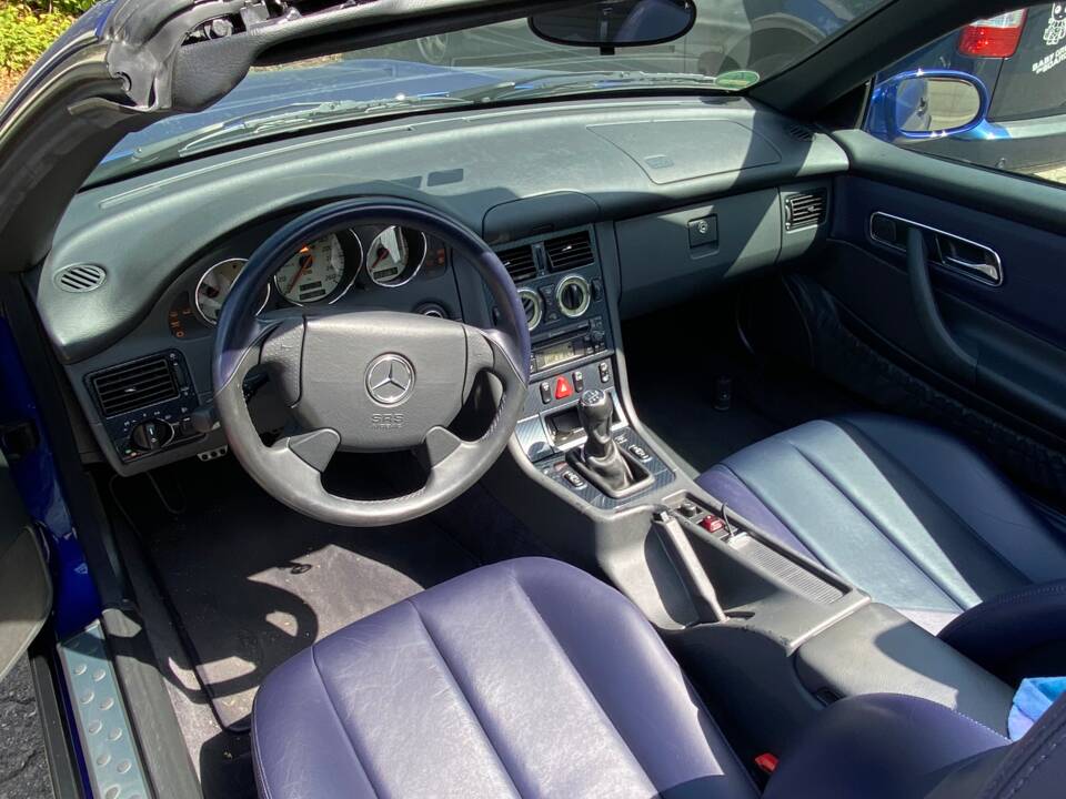 Afbeelding 4/5 van Mercedes-Benz SLK 200 (1999)