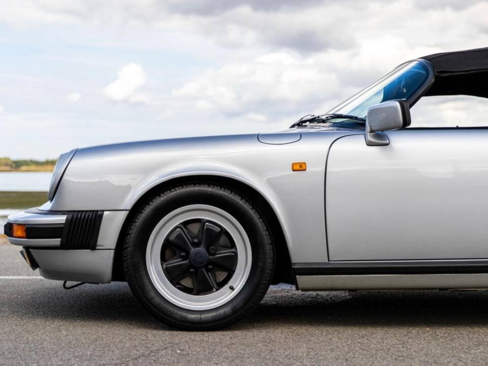 Image 7/132 of Porsche 911 Speedster 3.2 (1989)
