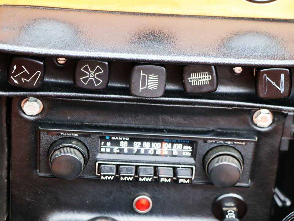 Bild 30/50 von Triumph TR 6 (1974)