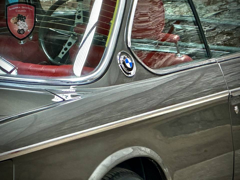 Image 27/76 of BMW 3.0 CSi (1974)