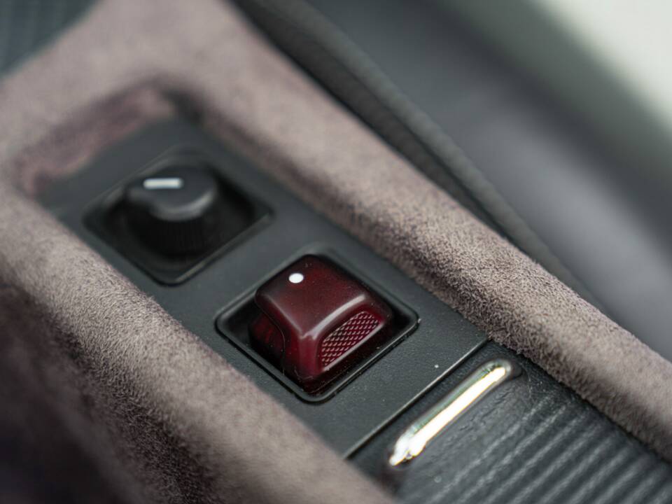 Obraz 46/50 pojazdu Mercedes-Benz SLK 230 Kompressor (1997)
