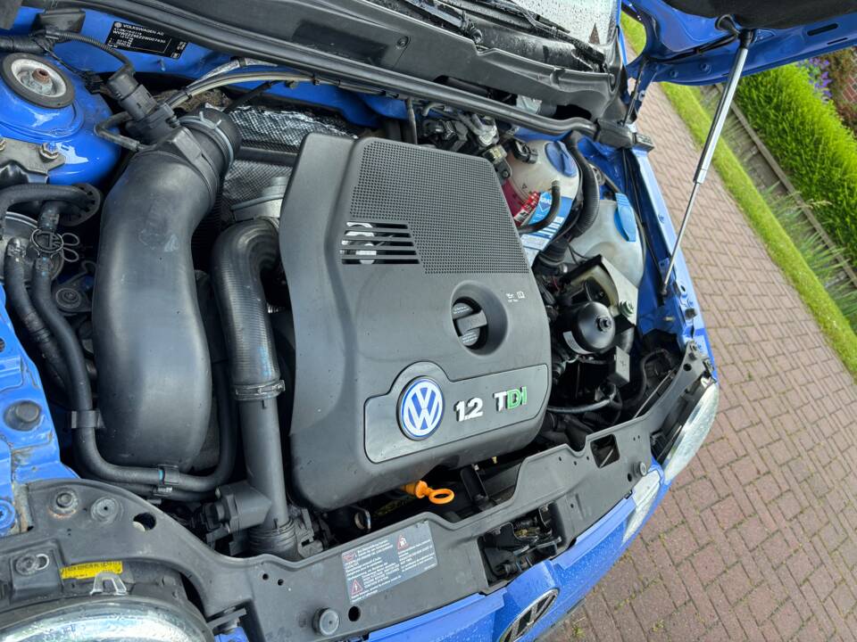 Bild 7/21 von Volkswagen Lupo 1.2 TDI 3L (2002)
