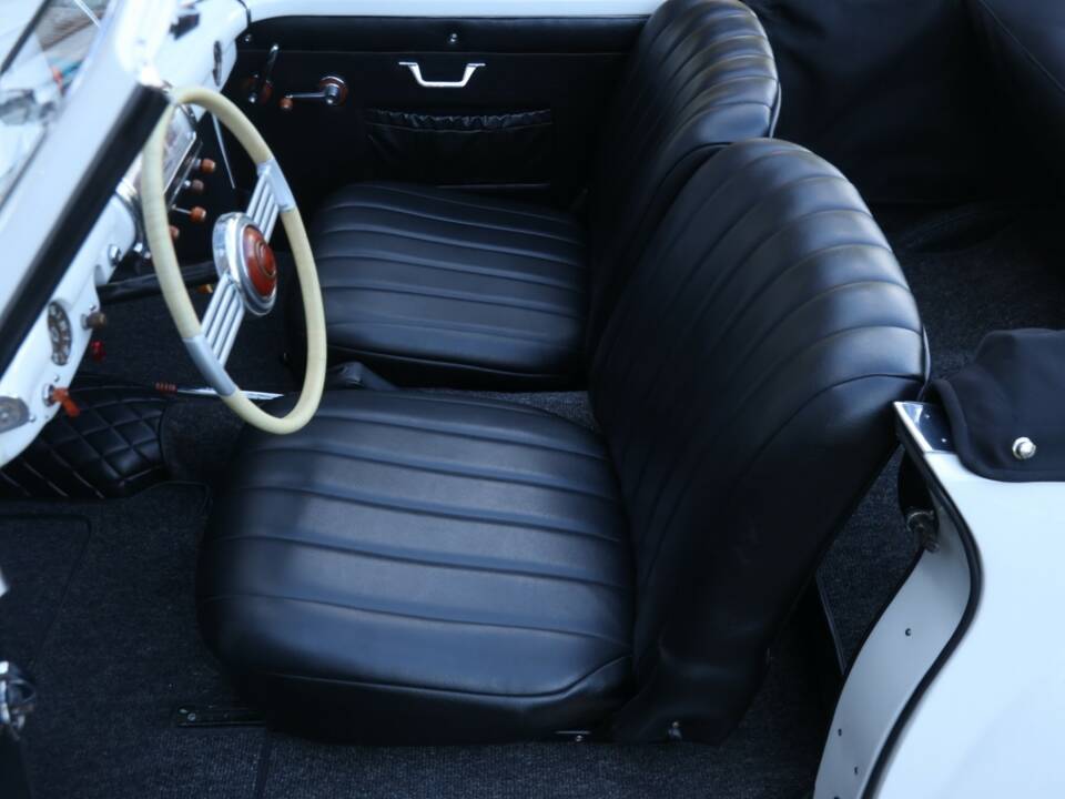 Image 3/50 of SIMCA 8 Sport (1950)