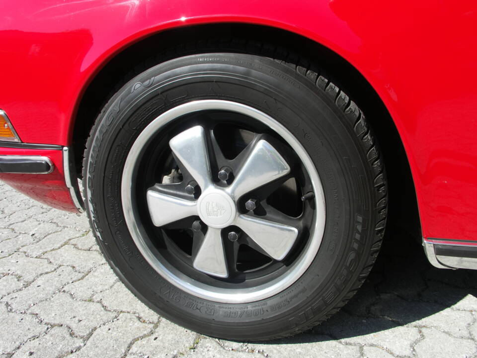 Image 31/38 of Porsche 911 2.2 E (1971)