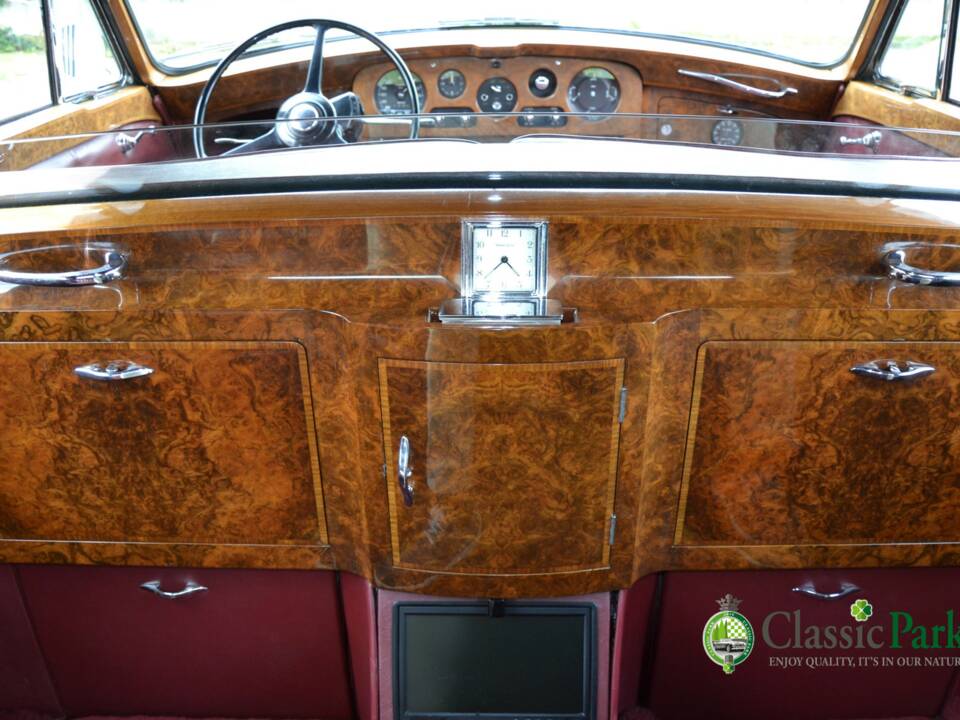 Bild 39/50 von Rolls-Royce Phantom V James Young (1964)