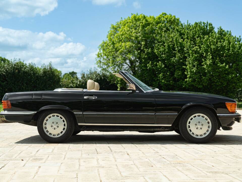 Image 6/50 of Mercedes-Benz 300 SL (1986)