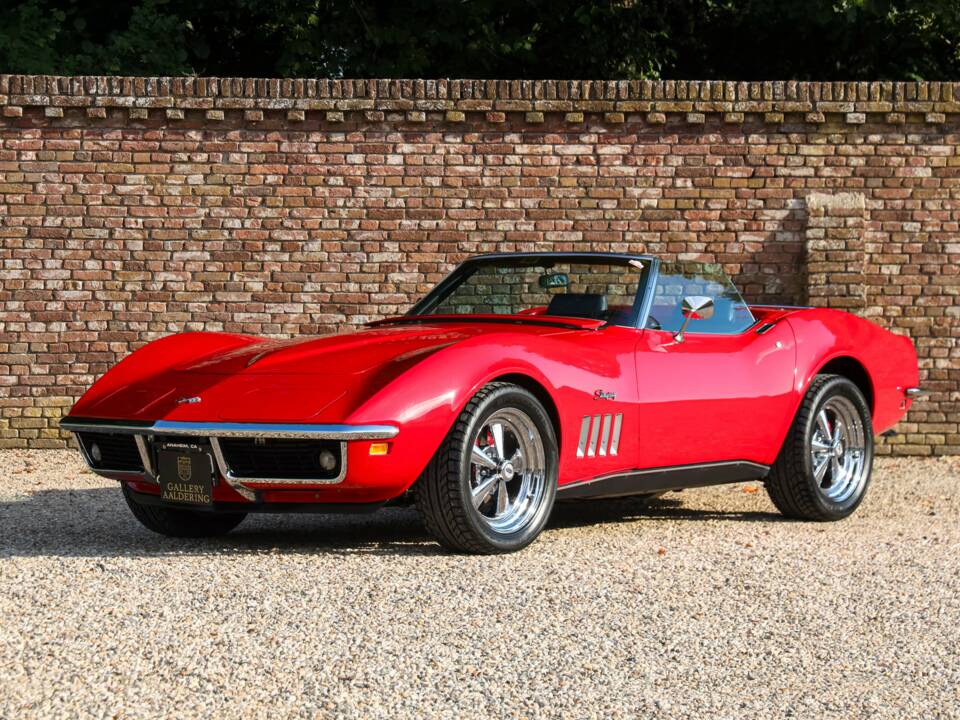 Image 24/50 of Chevrolet Corvette Stingray (1969)