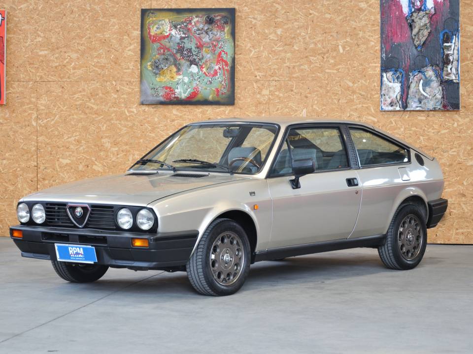 Bild 8/50 von Alfa Romeo Alfasud 1.3 Sprint (1988)