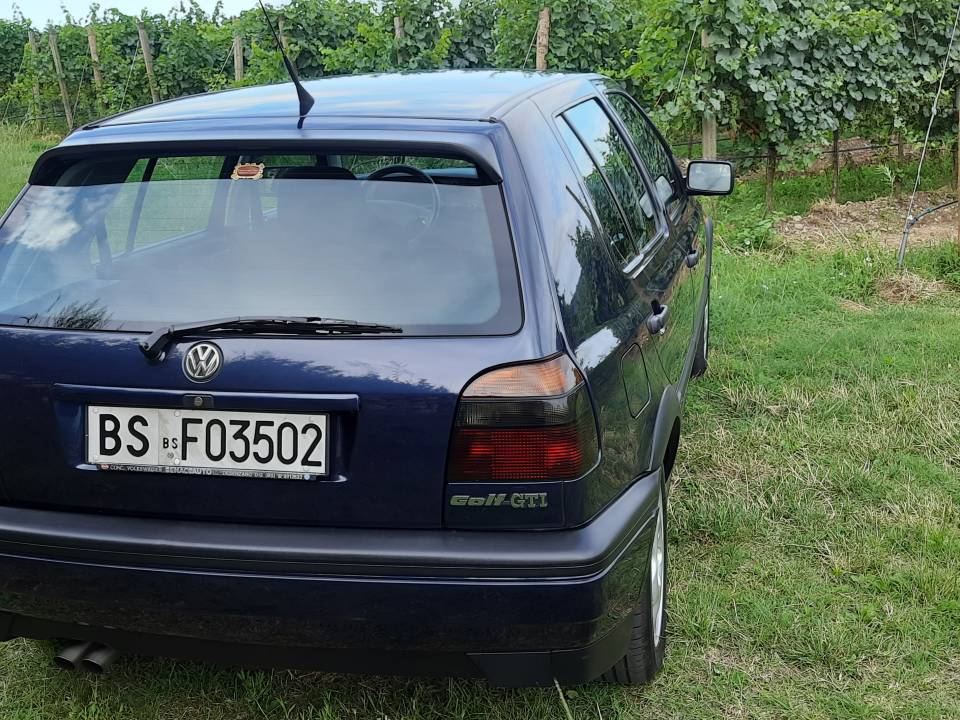 Image 7/25 de Volkswagen Golf III GTI 2.0 (1994)