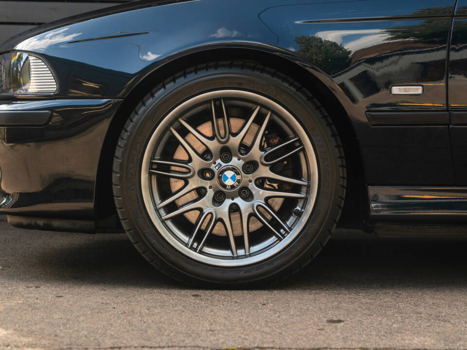 Image 9/56 of BMW M5 (2000)