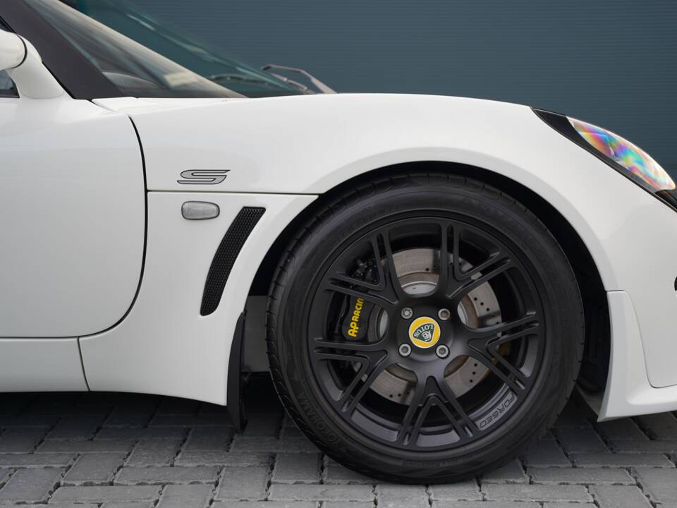 Image 32/50 of Lotus Exige S 240 (2010)
