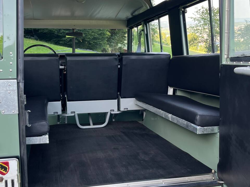 Imagen 11/99 de Land Rover 109 (1970)