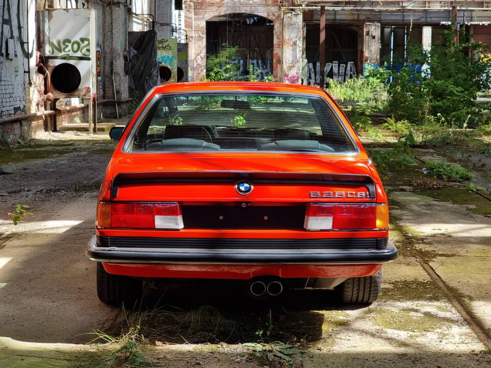 Image 8/20 de BMW 635 CSi (1982)