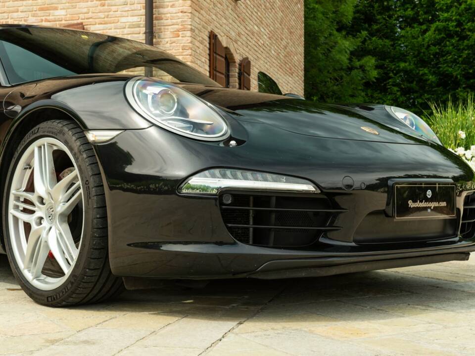 Image 26/50 of Porsche 911 Carrera S (2013)