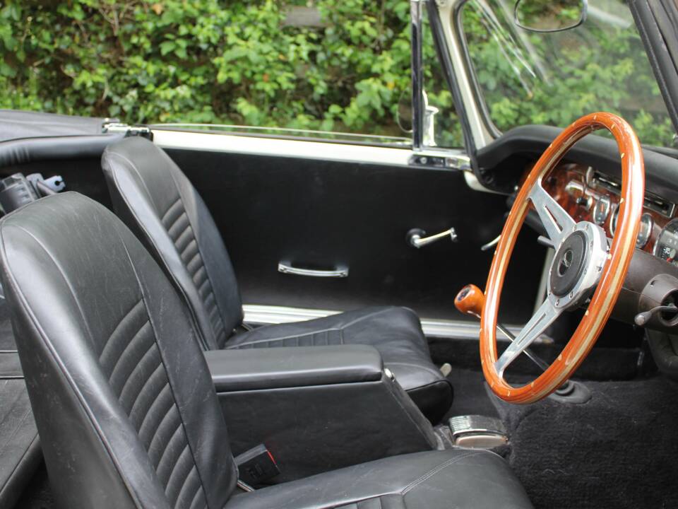 Image 10/23 of Sunbeam Alpine Mk V (1966)