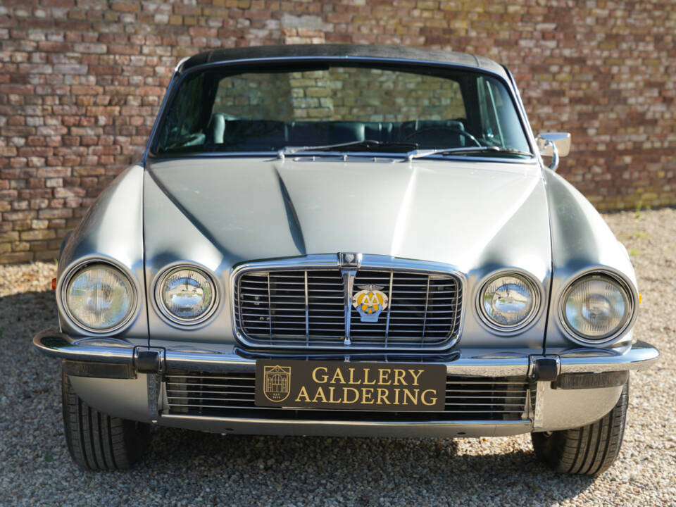 Bild 5/50 von Jaguar XJ 6 C 4.2 (1975)