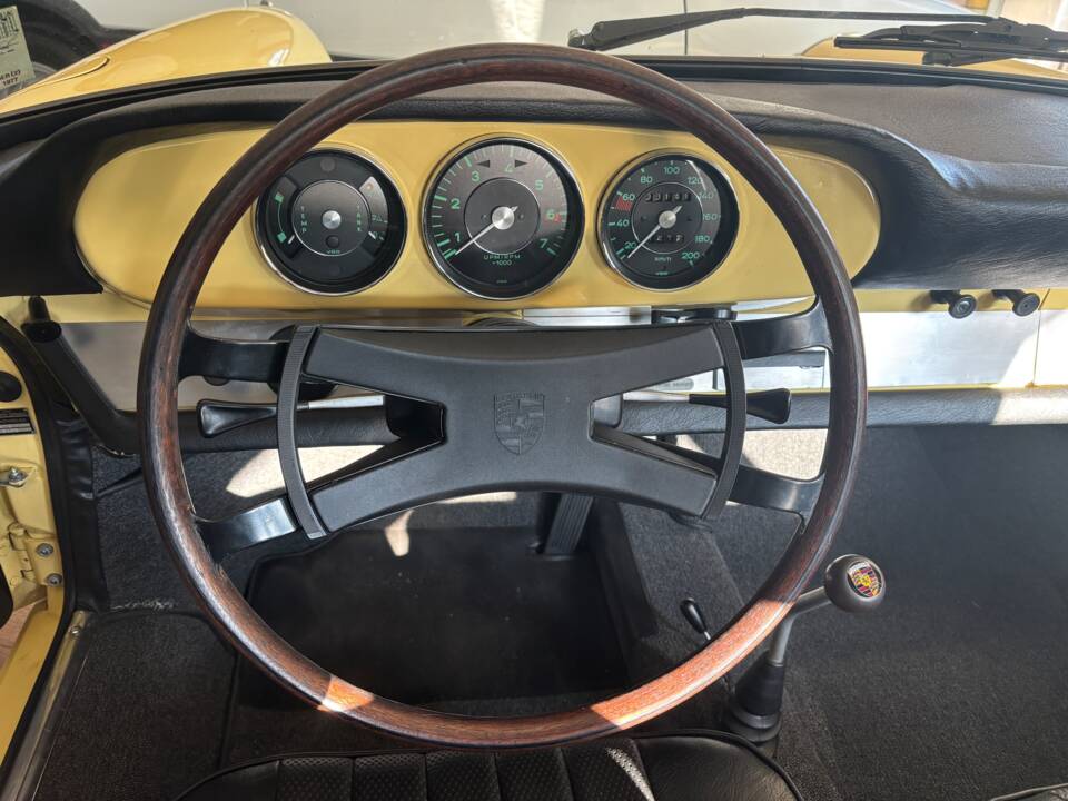 Image 64/70 of Porsche 912 (1965)