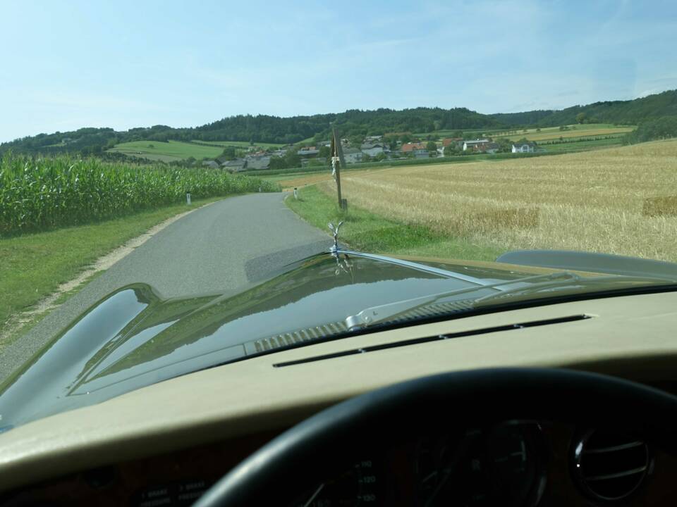 Afbeelding 15/27 van Rolls-Royce Corniche (1976)