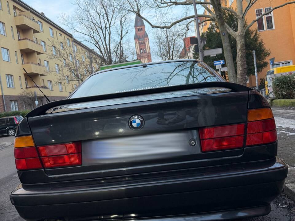 Bild 3/5 von BMW 525i (1991)