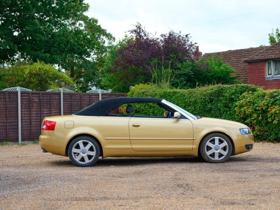 Immagine 43/50 di Audi TT 1.8 T (2003)