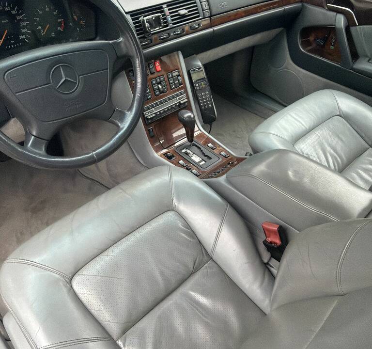 Imagen 2/8 de Mercedes-Benz S 500 (1993)