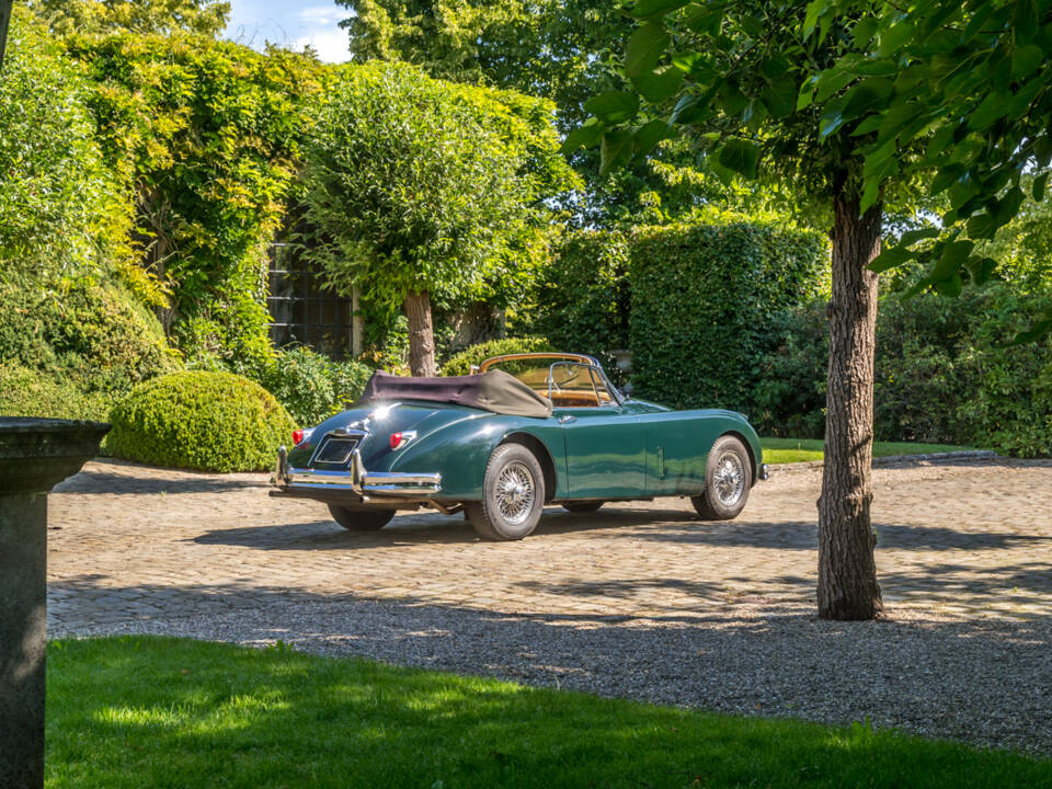 Image 5/37 of Jaguar XK 150 3.8 S OTS (1959)