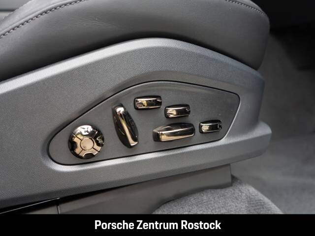Imagen 15/35 de Porsche Cayenne Coupé E-Hybrid (1900)