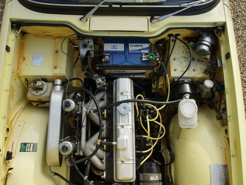 Image 15/50 of Triumph TR 6 (1971)