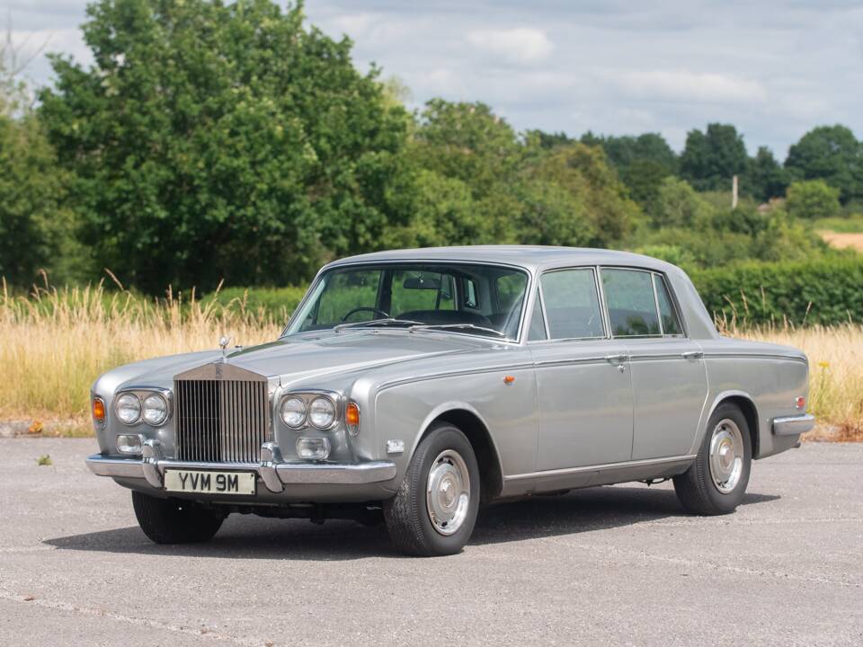 Image 7/50 of Rolls-Royce Silver Shadow I (1973)