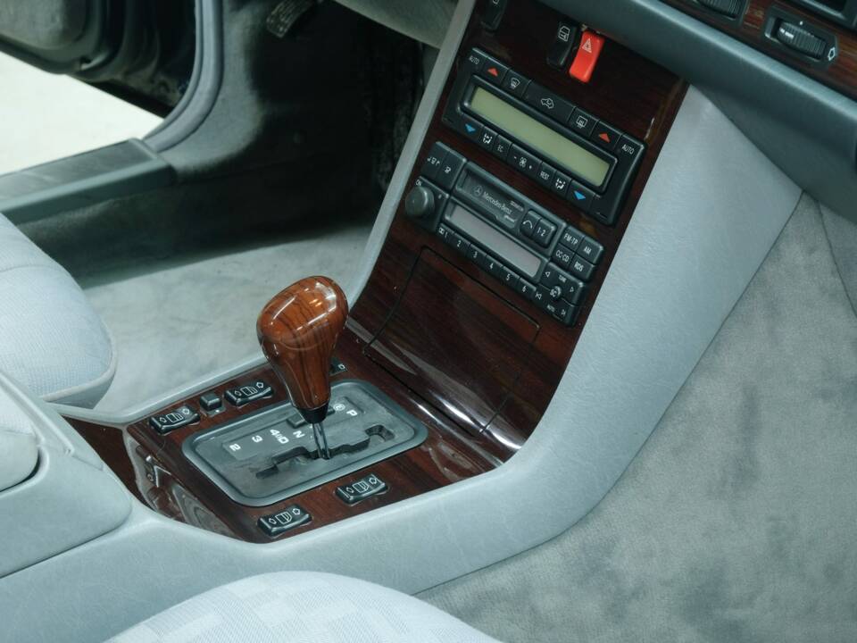 Bild 27/50 von Mercedes-Benz S 320 (1996)