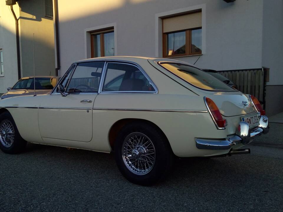 Bild 5/28 von MG MGB GT (1968)
