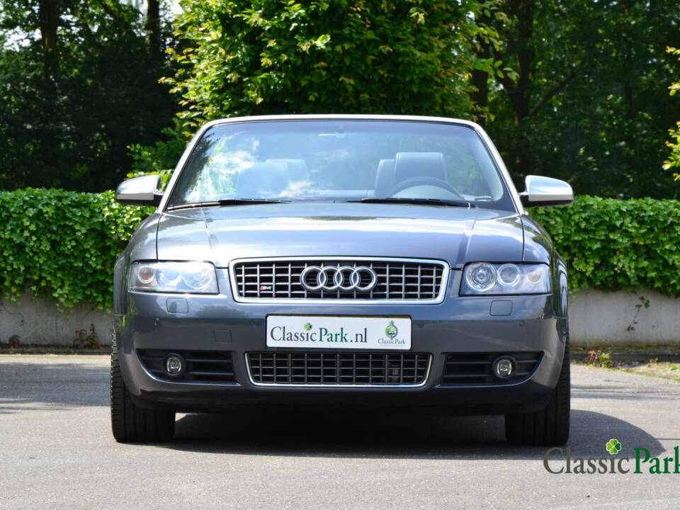 Image 19/50 of Audi S4 (2005)