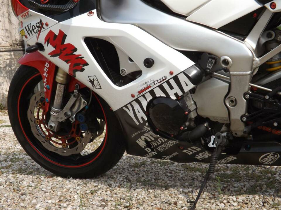Afbeelding 14/50 van Yamaha YZF 1000 R1 (1998)