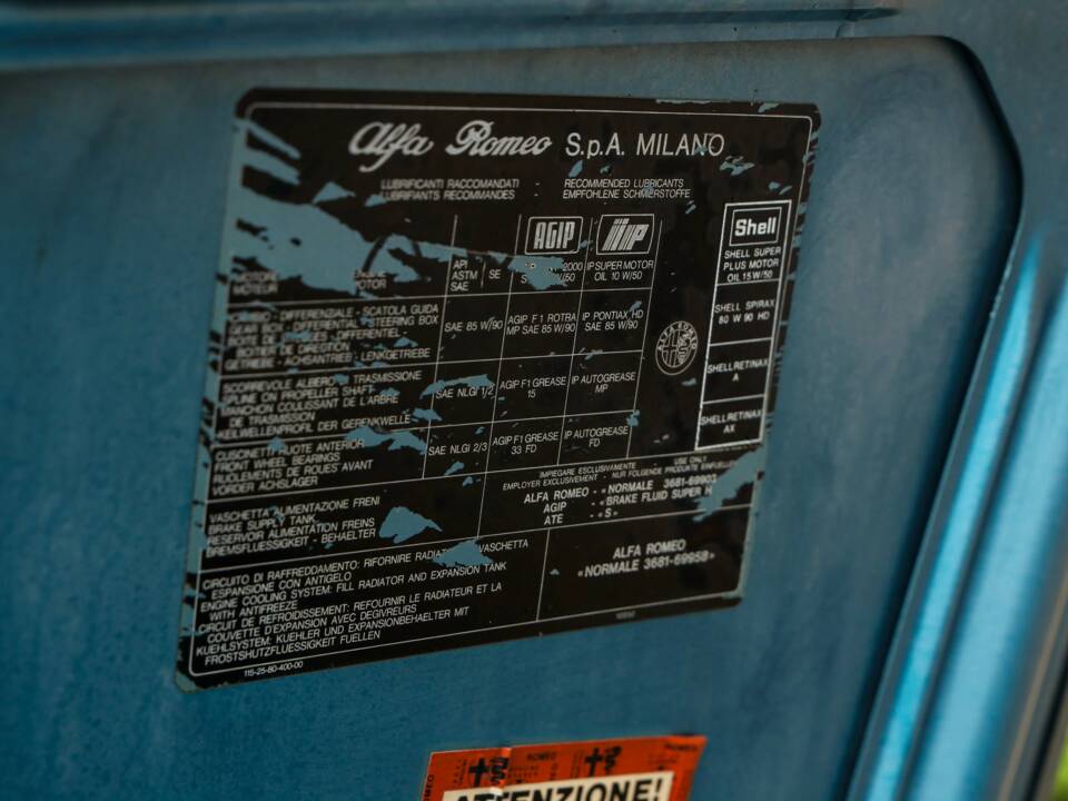 Image 45/50 of Alfa Romeo 2000 Spider Veloce (1981)