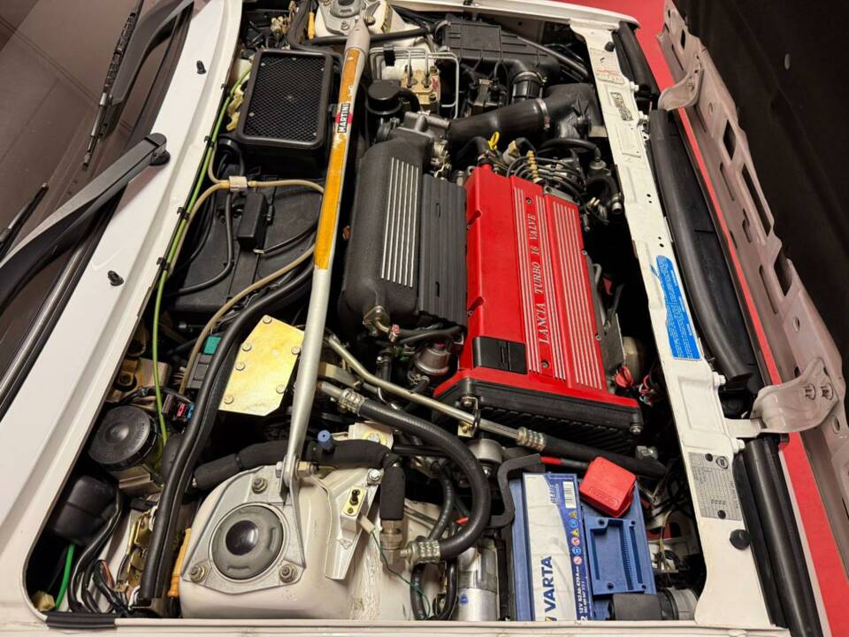 Bild 21/43 von Lancia Delta HF Integrale Evoluzione I "Martini 5" (1992)