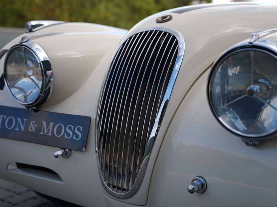 Image 42/50 of Jaguar XK 120 OTS (1950)