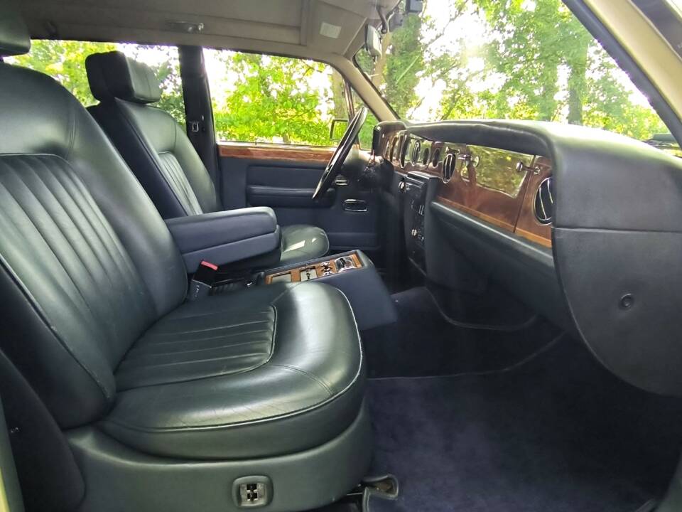 Afbeelding 24/33 van Rolls-Royce Silver Spur II (1991)