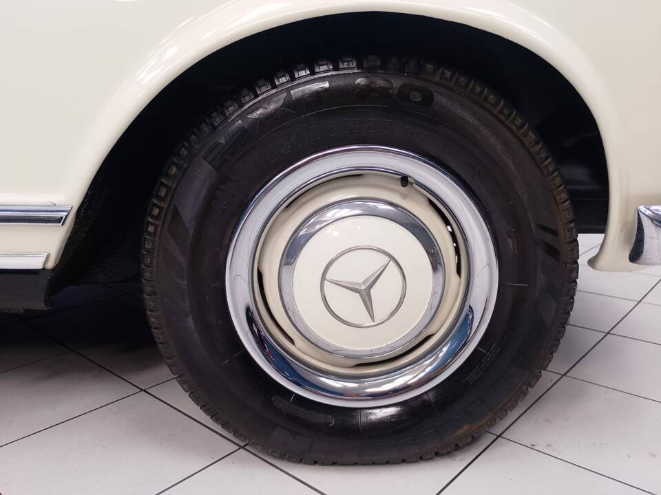 Bild 67/79 von Mercedes-Benz 230 SL (1965)