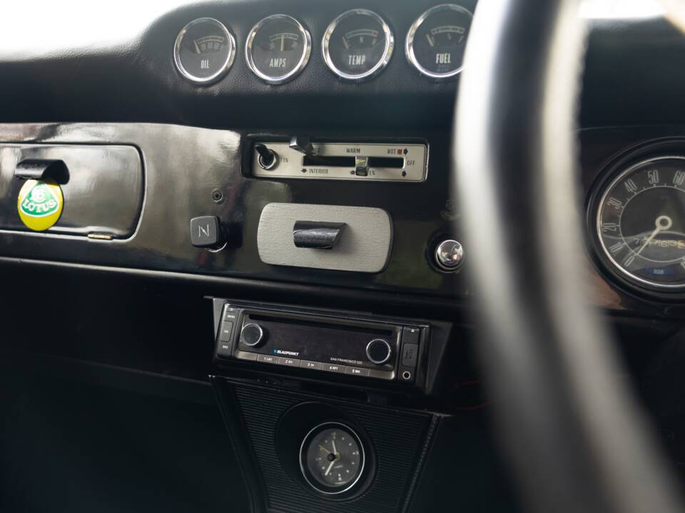 Image 38/50 of Ford Lotus Cortina (1969)