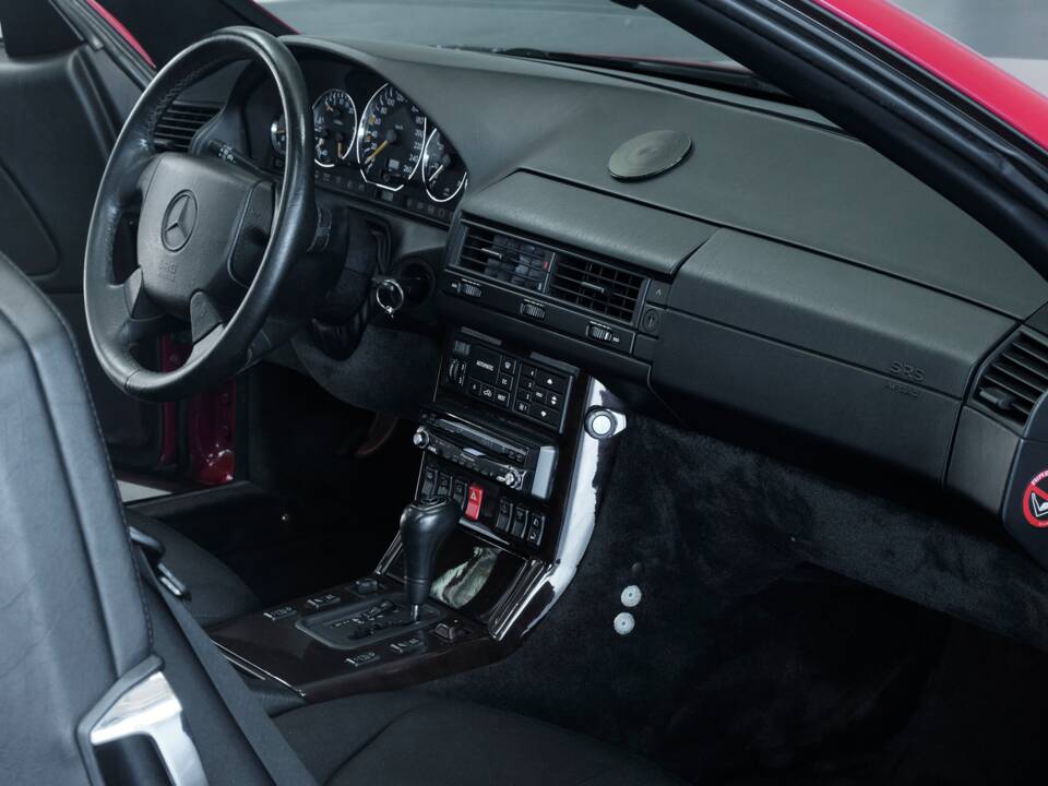 Image 45/50 de Mercedes-Benz SL 500 (1996)