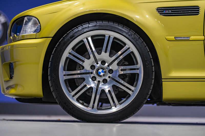 Image 38/50 of BMW M3 (2003)