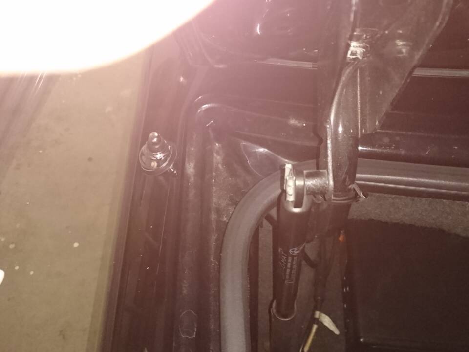 Bild 7/9 von BMW 325i (1990)