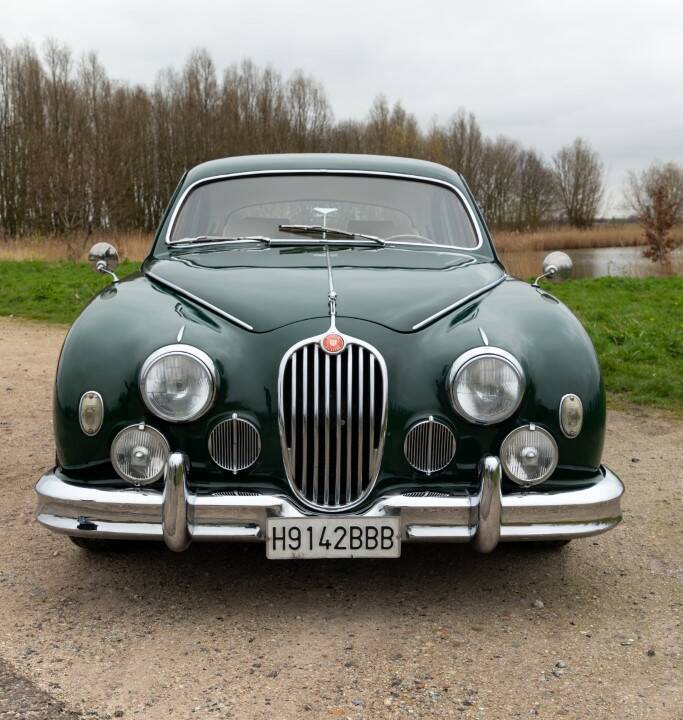 Bild 42/50 von Jaguar 3.4 Litre (1956)