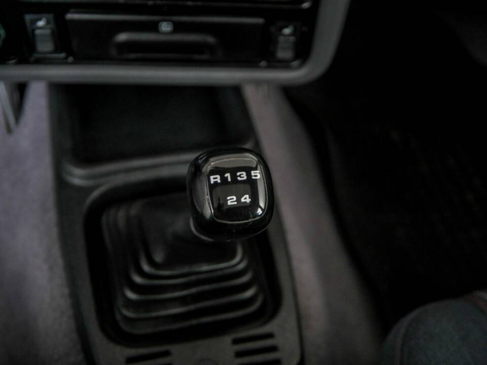 Afbeelding 35/50 van Ford Sierra 2.0 S (1987)