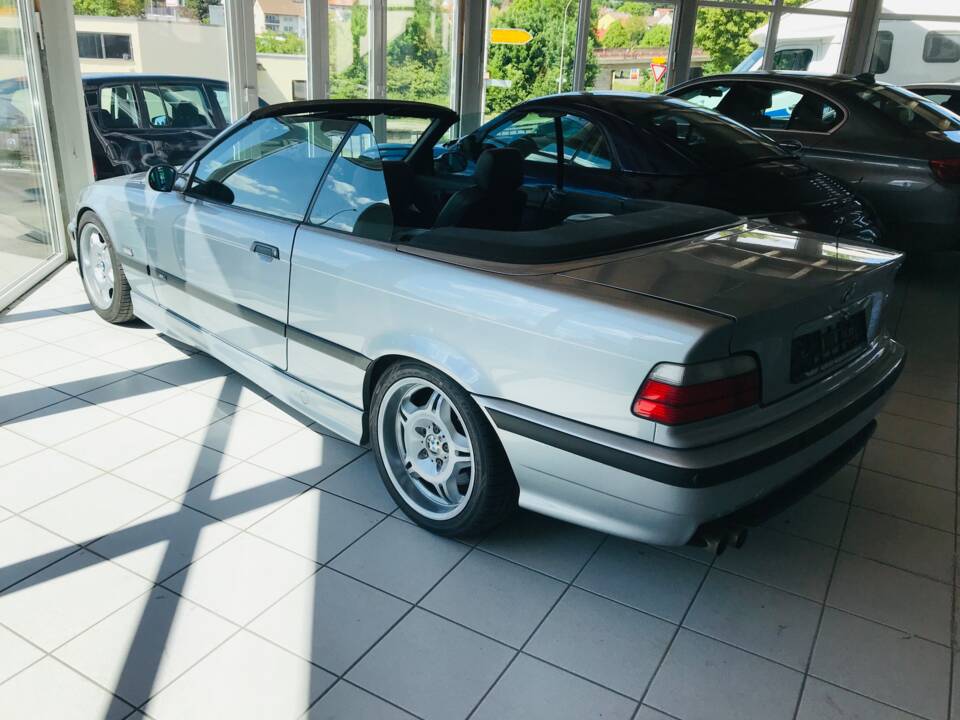 Image 5/5 of BMW M3 (1994)