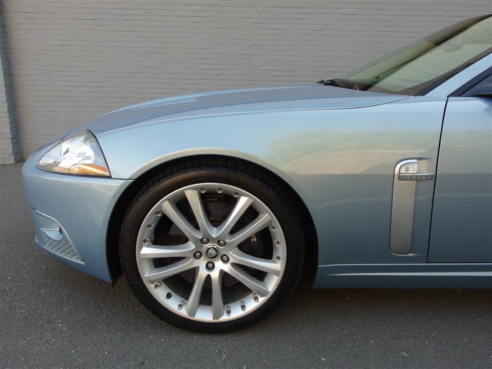 Bild 22/100 von Jaguar XKR (2008)