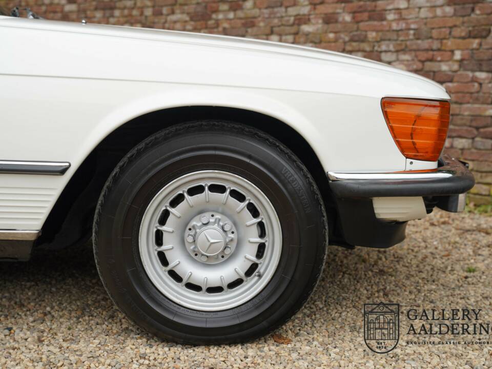 Image 26/50 of Mercedes-Benz 280 SL (1981)
