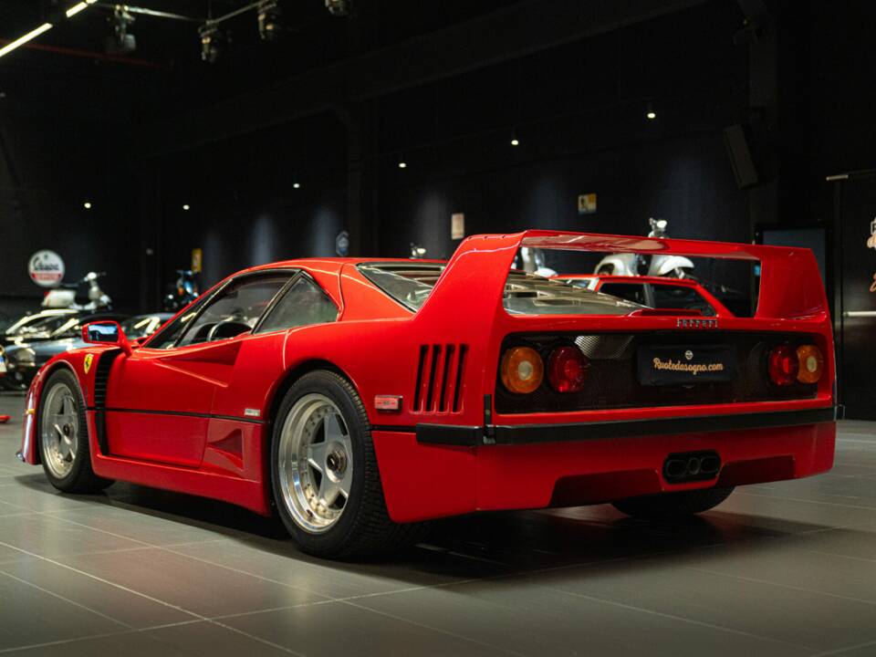 Bild 7/50 von Ferrari F 40 (1991)