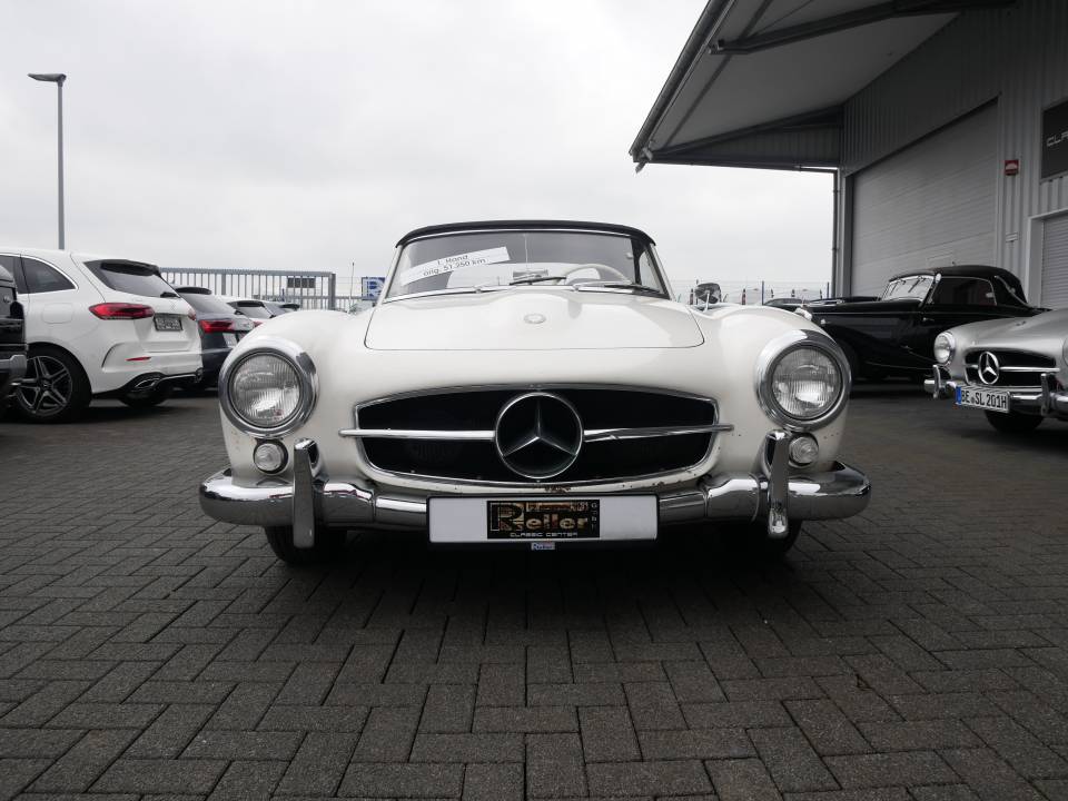 Image 2/36 of Mercedes-Benz 190 SL (1962)